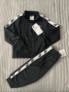 2T Nike Black and White Toddler Track Jacket & Joggers